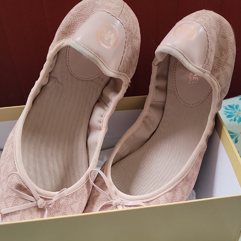 MICHAEL Michael Kors Pink Textured Flats